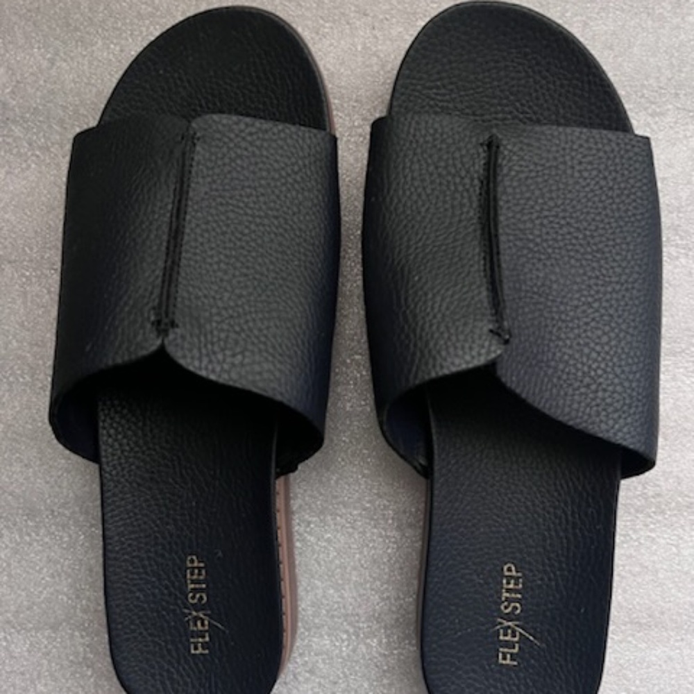 Flex Step Slip-On Womens Sandals Open Toe Navy Blue 9.5M